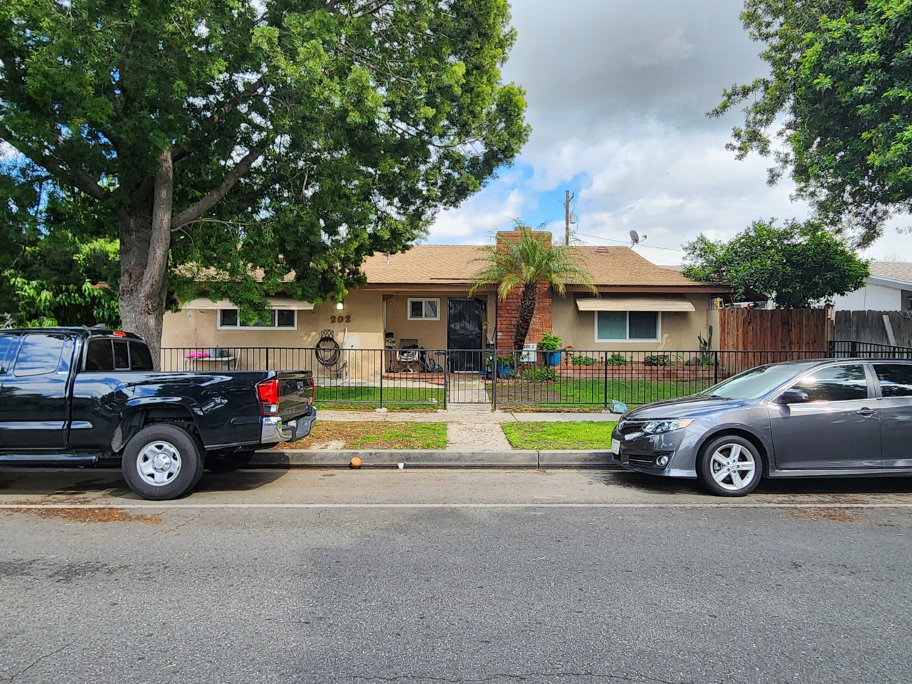 Ridgeway Apartments - photo 3 of 14